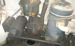 Surge 75 Vacuum Pump Also Have 65 Picture Didnt Turn Out Well - Dairy Train Classifieds